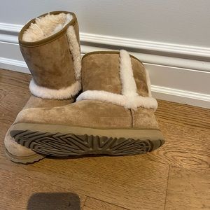 Uggs sunburst short kids